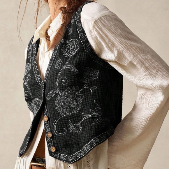 Boho Black Floral Embroidered Button Down Vest - Picture 3 of 5